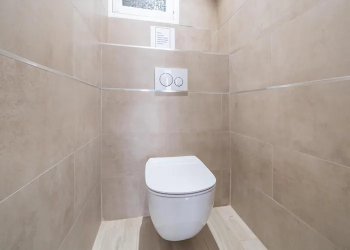 3 Pieces Renove En Bord De - Terrasse Канны